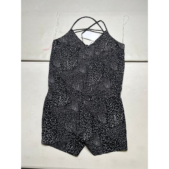 Fabletics Black & White Strappy "Joel" Romper Sz L
NWT - casual - summer - - Picture 11 of 11